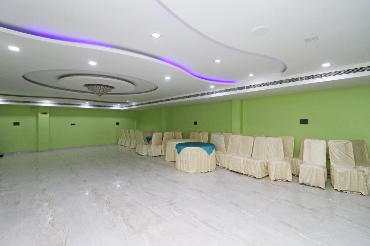 Capital O 8680 Hotel Vaishnavi Inn Hasanganj Exterior photo