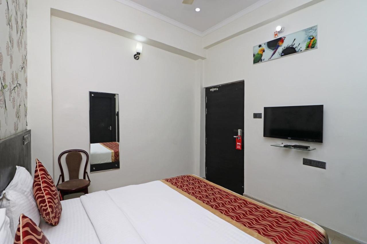 Capital O 8680 Hotel Vaishnavi Inn Hasanganj Exterior photo